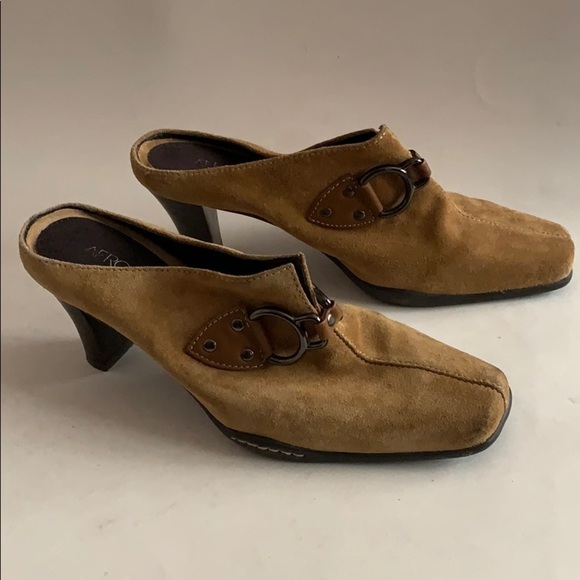 Aerosoles brown suede leather mules size 6.5B - Picture 4 of 8
